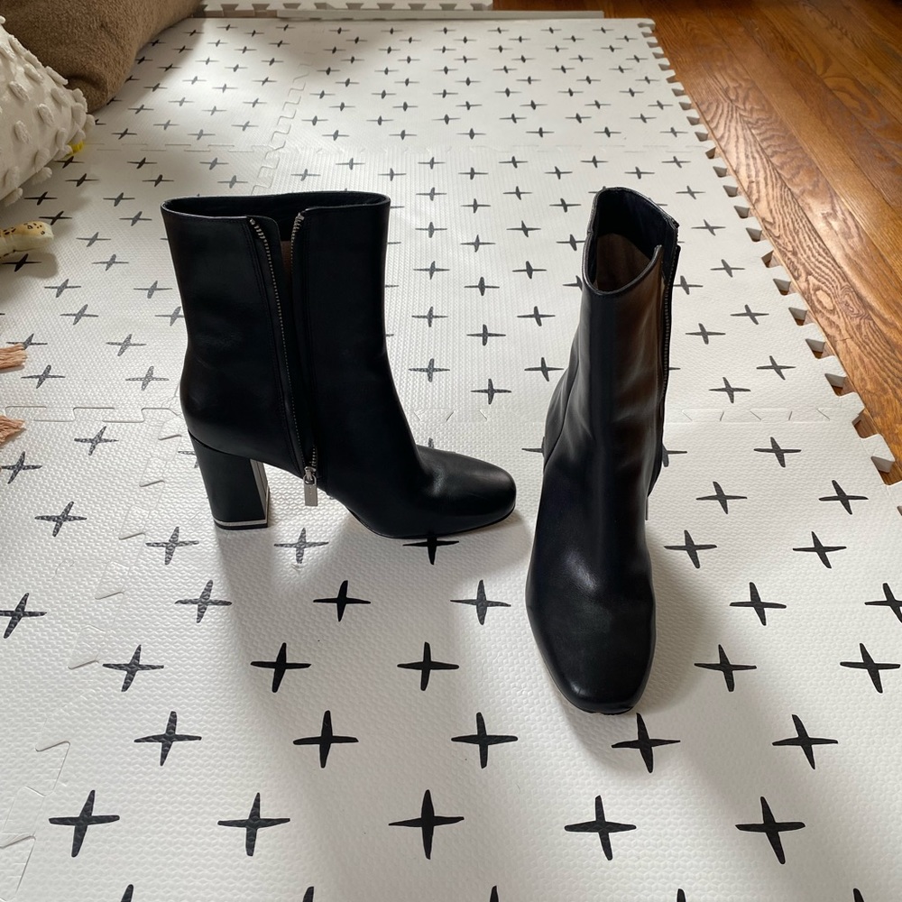 Michael Kors Boots - size 8